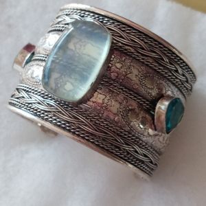 Huge cuff bracelet stamped 925, blue topaz